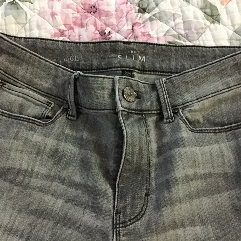 White House Black Market Slim Gray Long Jeans Size 6L